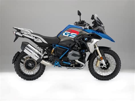 Do you love extreme, long tours, even on bumpy roads? BMW R1200GS Rallye (2017-on) Review | MCN