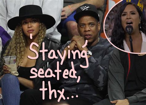 Beyoncé And Jay Z Sat During The National Anthem At The Super Bowl
