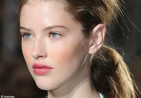 17 Pretty Makeup Ideas With Pastel Colors Maquillaje De Cejas