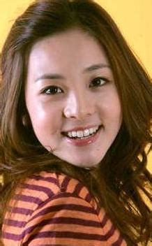 Sandara park is reportedly leaving her agency, yg entertainment, after 17 years. Sandara Park - DramaWiki