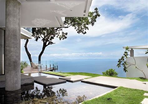 Cliff Home Floats Into The Seascape Of Costa Rica Costa Rica Pool