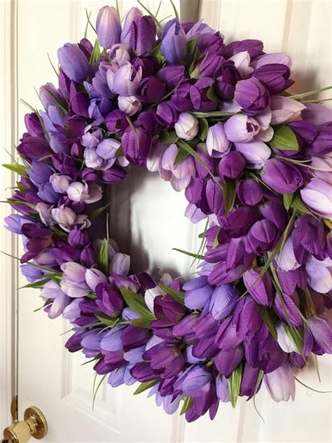 Tulip Wreath Purple Tulip Wreath Spring Decor Centerpiece Etsy