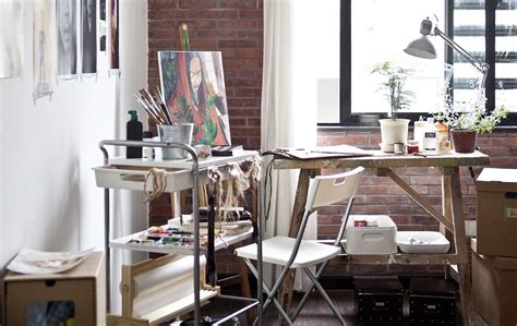 32 Creative Art Studio Organization Ideas For Workspace Desks