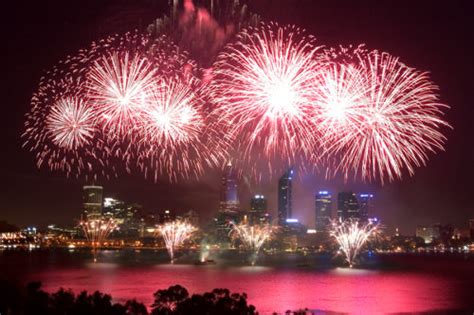 Perth Fireworks L34