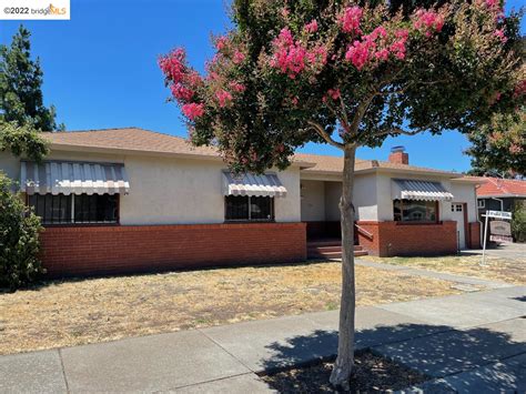 142 Dimaggio Avenue, Pittsburg, CA 94565 - 3 Beds | 2 Baths (Sold