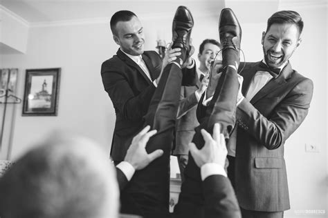 Groom Getting Ready With The Best Mens