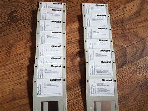 15 Floppy Disks For Installing Windows 95 Rmildlyinteresting