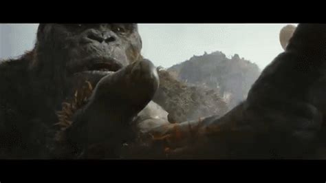 Godzilla atomic breath movie stills. Godzilla vs King Kong (2020) - Gen. Discussion - Comic Vine