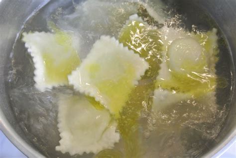 Ravioli Filled With Ricotta And Spinach Tempting Flavours