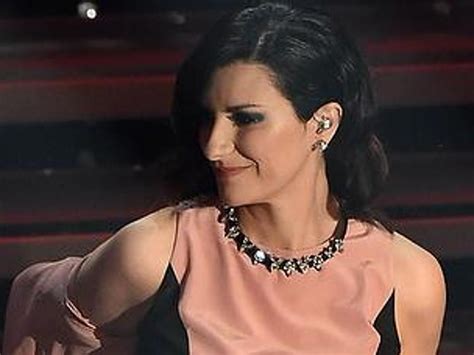 Pin By Wilson Campoverde On Fan De Laura Pausini💖😍💗🥰🌺💘🇮🇹💐🤩😘 ️‍🩹🥀