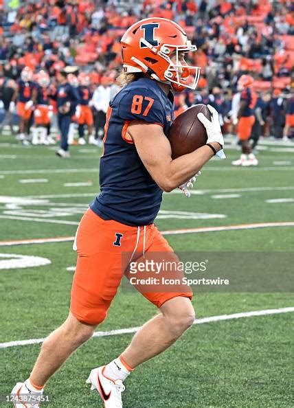 Illinois Wide Receiver Kody Case Warms Up Before A College Football