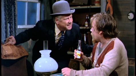 So, as soon as he has gotten out of prison, the first thing he does is to contact his old associates. Olsenbanden - Best of Dynamitt-Harry - YouTube