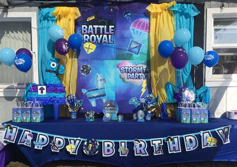 That's because july is actually the birthday of fortnite: Fortnite Battle Royal | Birthday, Fortnite, Cake