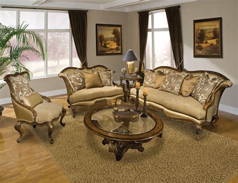 Sofas, or settees, first appeared in france in the 18th c under louis xiii in the form of a wooden structure covered in leather or tapestry. Venezia Classic Design Carved Wood Antique Style Sofa Set