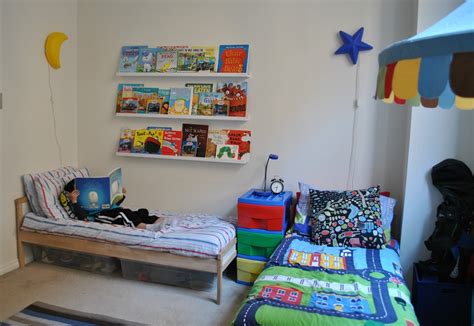 Find inspiring decor and boy's bedroom ideas from some of our favorite spaces that are all boy. the boo and the boy: shared boys' bedroom