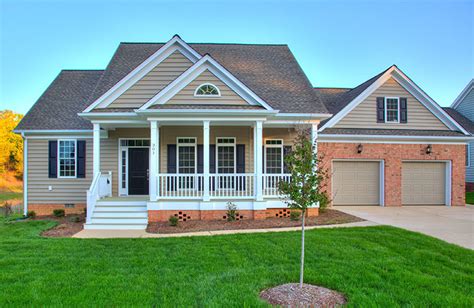 Staunton garage door repair have incredibly skilled techs and all of them are insured and licensed. Roofing Falls Church VA Roof Repair Contractors