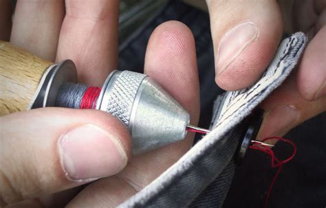 Skills 101 How To Use A Stiching Awl To Sew Heavy Duty Fabrics And