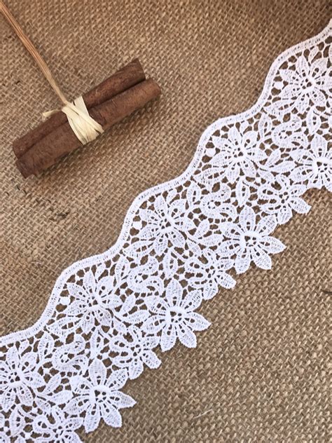 White Lace Trim 8 Cm3