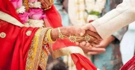 मुजफ्फरनगर में शादी से सिर्फ 10 दिन पहले प्रेमी के साथ भागी दुल्हन पंचायत ने लिया ये फैसला