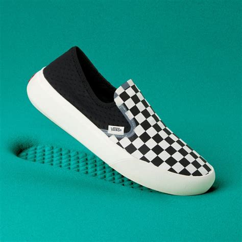 Checkerboard Comfycush One Schuhe Schwarz Vans