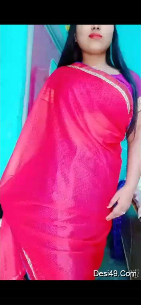 Beautiful Girl Saree Removing And Nude Ahow😍link In Comment Scrolller
