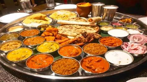 Health Tips भारतीय भोजन की थाली में छुपा है सेहत का राज इसमें सभी पोषक तत्व हैं शामिल Health