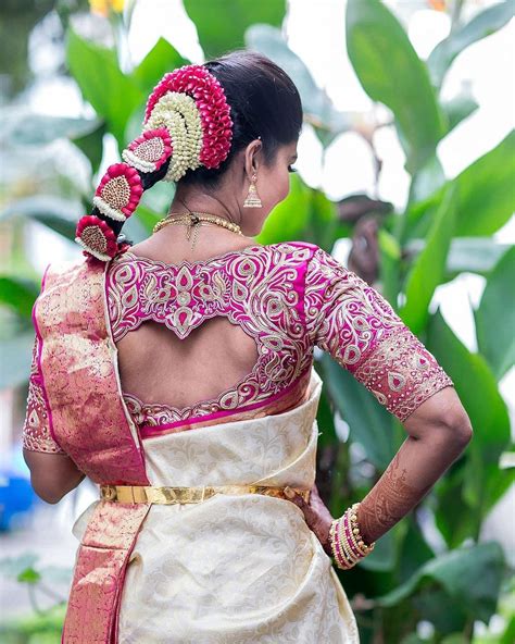 Kerala Gajra Hairstyles With Fresh Strings Of Gajra That Make You Look And Smell Like Heaven