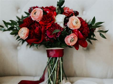 The Bridesmaids Wore Crimson At This Luxe Boho Wedding Green Wedding