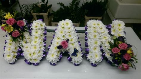 Our funeral flowers can be delivered direct to the funeral directors in derbyshire & staffordshire. Letters | Funeral Flowers Hertfordshire