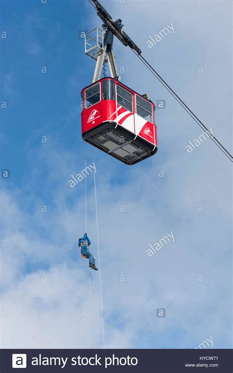Gondola Tram Hi Res Stock Photography And Images Alamy