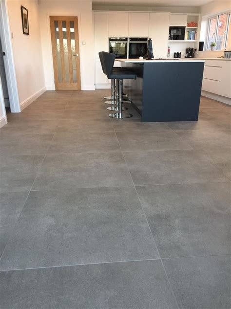 While trends like linoleum and shag carpet (eek) went out of style as quickly as they came into it, hardwood flooring has—for centuries—been a failsafe choice for any and every aesthetic. Dunsen Grey Floor Tiles in 2020 | Grey flooring, Grey floor tiles, Modern floor tiles