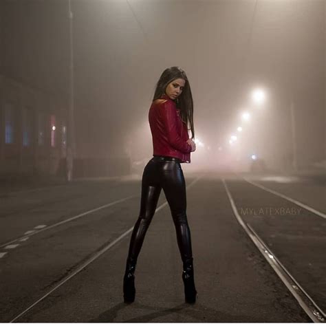 Eauty In Hot Heels Anastasiya Kulbickaya Leatherleggings
