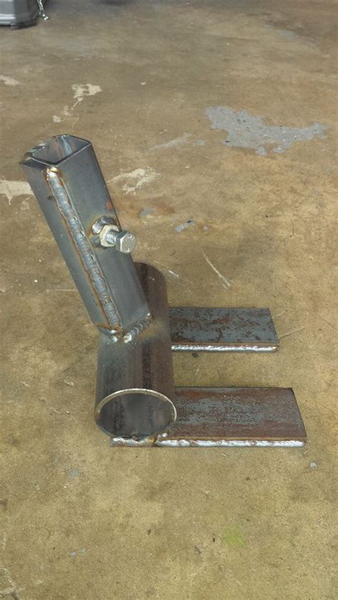 Pallet busters and deck wreckers have long been used by businesses and tradespeople. Pin by Jeff Moszeter on Pallet tool | Pallet tool, Pallet buster, Pallet breaker