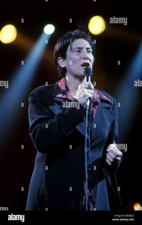 Kd Lang Canadian Pop Singer In 1993 Stock Photo Alamy