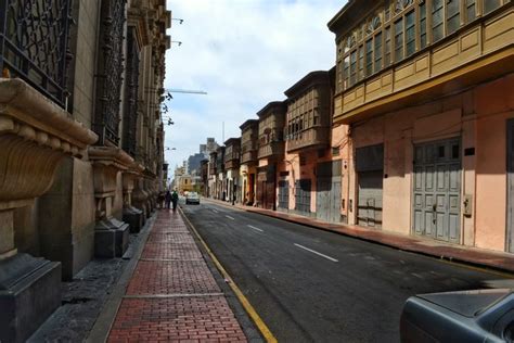 Calles De Lima Road Structures Alley