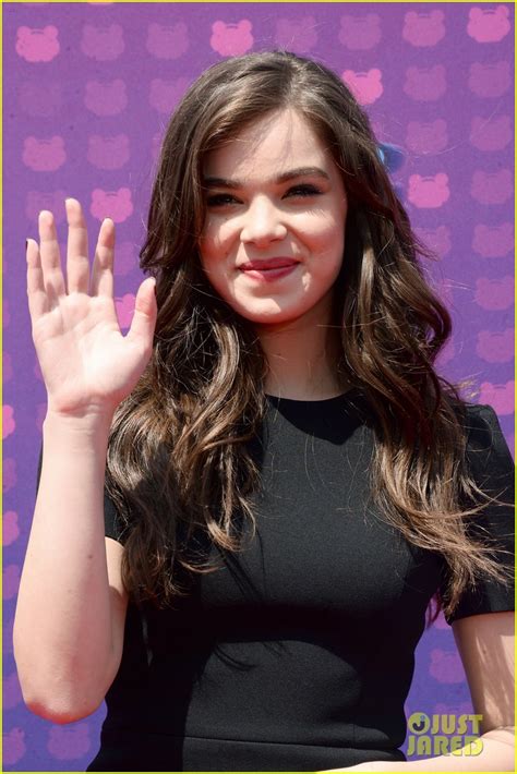 Hailee Steinfeld Steps Out For Radio Disney Music Awards 2016 Photo