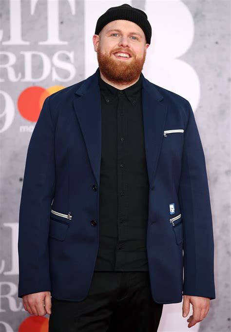 everything to know about scottish singer songwriter tom walker