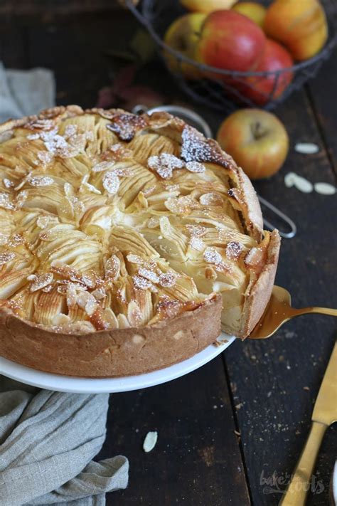 Seit vielen jahren gibt es immer wieder omas apfelkuchen bei uns. Apfel Schmand Kuchen | Rezept (mit Bildern) | Apfel ...