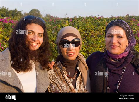 Women Cairo Hi Res Stock Photography And Images Alamy