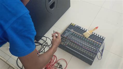Selama penyebab speaker hp bunyi kresek bukan karena konslet (rusak parah), kamu masih bisa membuat suara handphone yang tidak jelas tersebut menjadi normal kembali. Cek sound speaker aktif electro young dan sub audio one ...