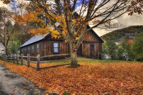 Rustic Barn In Autumn Woodstock Vermont Photograph By Joann Vitali