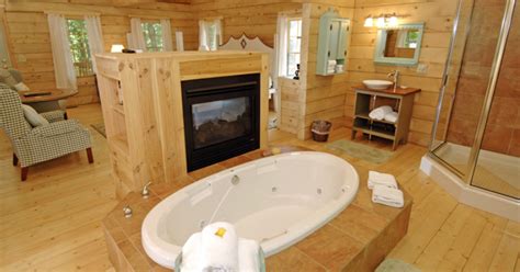 While there are many luxury cabins in this area, and we'll get to those soon, you don't have to spend a fortune to enjoy a romantic cabin getaway in hocking hills. Romantic Cabin Getaways In Ohio - cabin