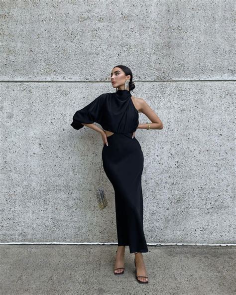 Olivia Maxi Dress Black Sheike