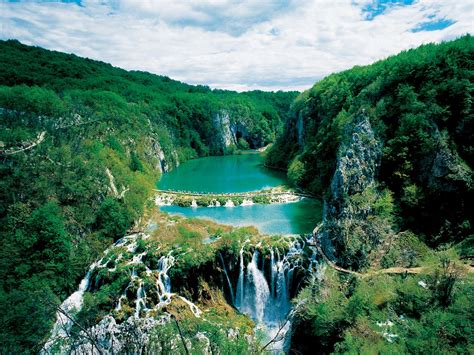 Day Tour To Plitvice Lakes With One Way Transfer Split To Zagreb Full