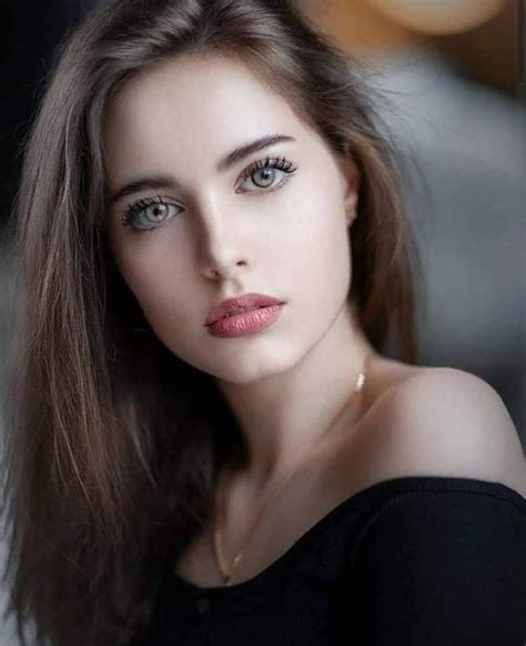 Pin By Victorgnostos On Apretty Women In 2021 Beautiful Girl Face