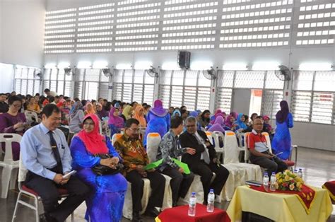 Blog ini ditubuhkan untuk memudahkan gpi di daerah ranau untuk mendapatkan maklumat dan makluman daripada ppd daerah, ranau. Sekolah Menengah Kebangsaan Air Itam (SMART) : Seminar ...