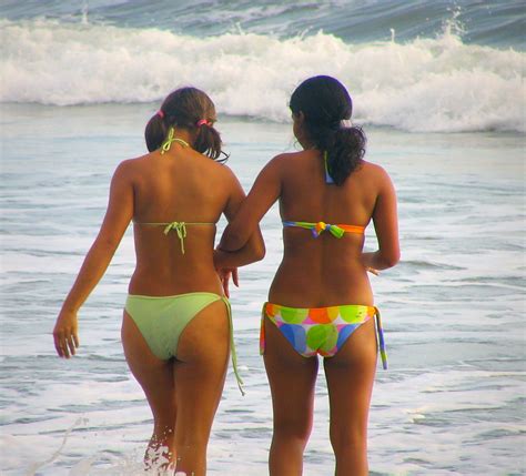 Sint Tico Foto Fotos De Mujeres En La Playa Sin Traje De Ba O Alta Definici N Completa K K