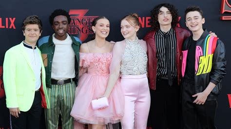 Stranger Things Heres How The Young Stars Deal With The Spotlight