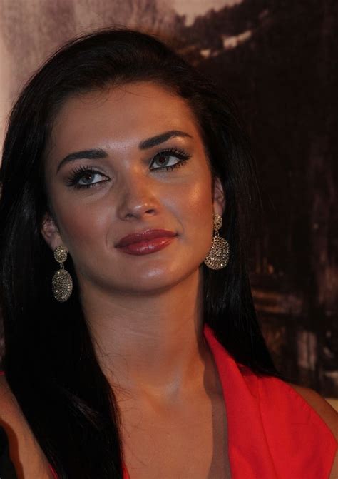 Top 10 Popular And Hottest Wags In Sports History Amy Jackson