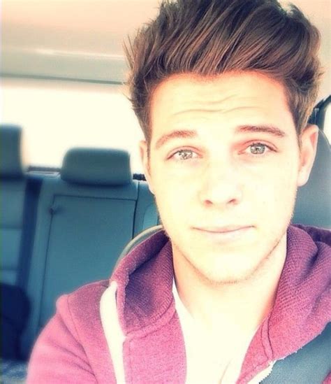 Dark hair & blue eyes (boys & men). Pics For > Cute Guys With Blue Eyes And Brown Hair Selfie ...